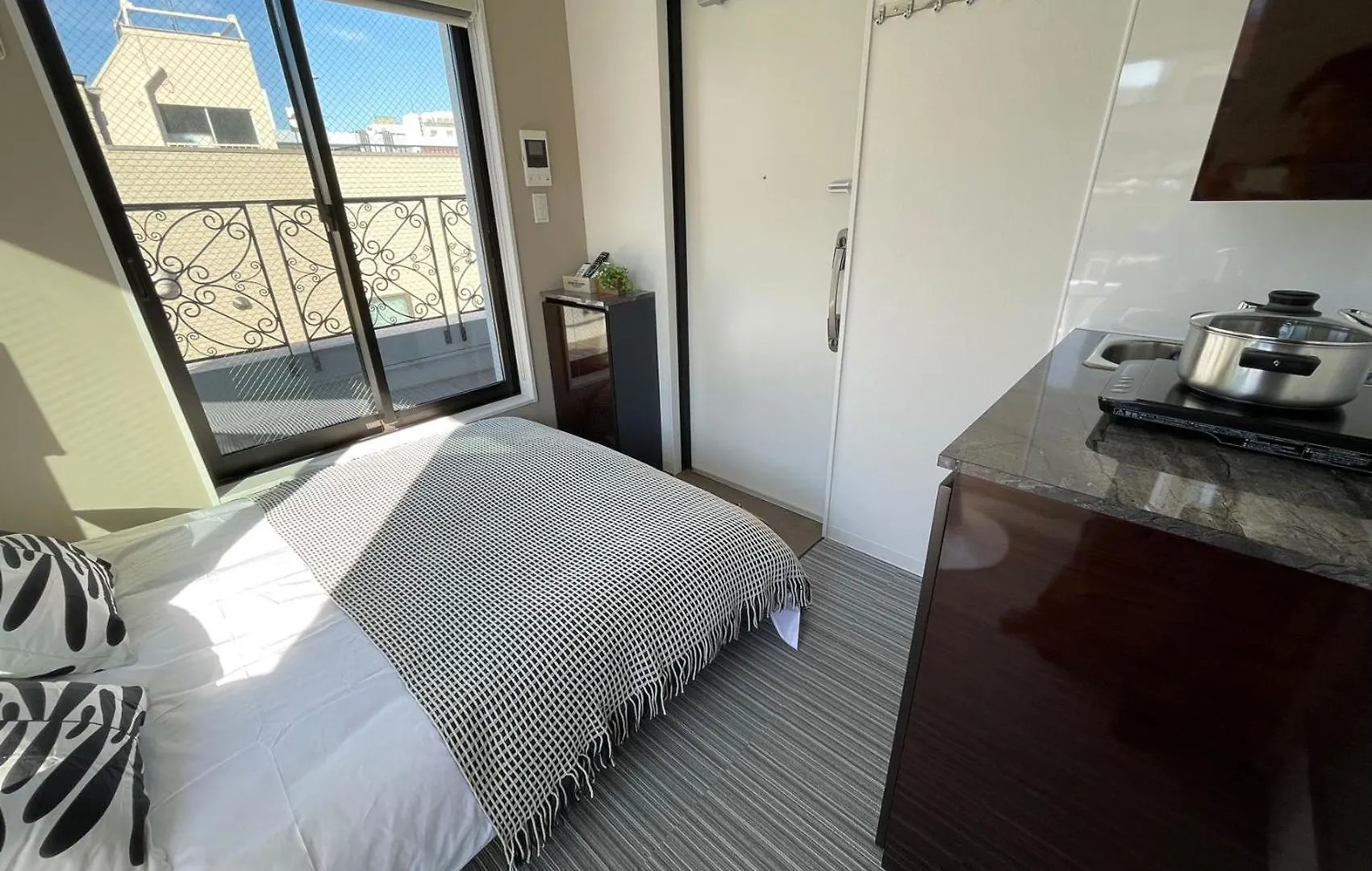 Comma House Shinjuku 402 Aparthotel Tokyo
